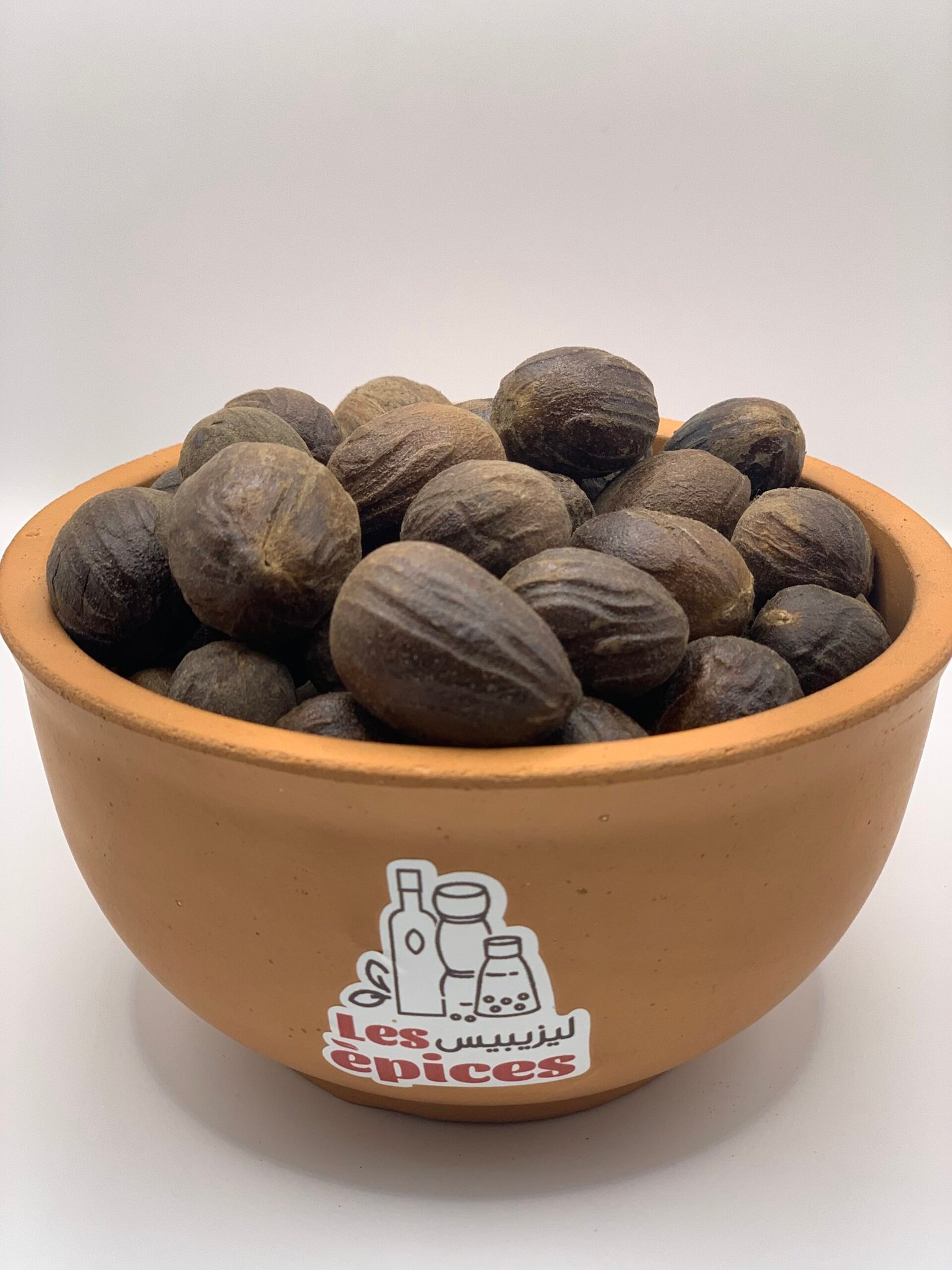 جوزة الطيب بالقشور جوزة الطيب بالقشور - الصورة 1