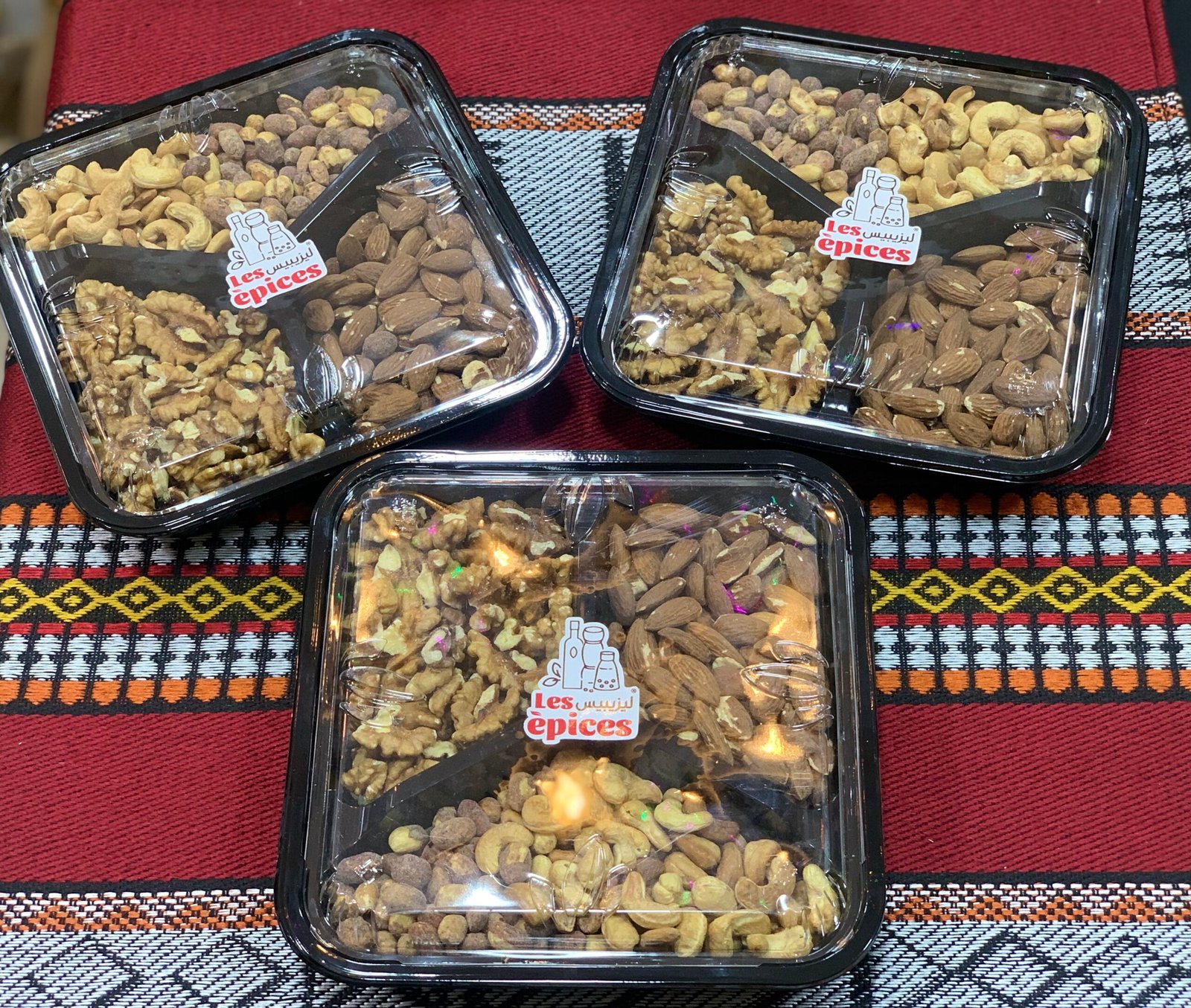 طبق المكسرات كبير مربع طبق مكسرات كبير مربع - الصورة 1