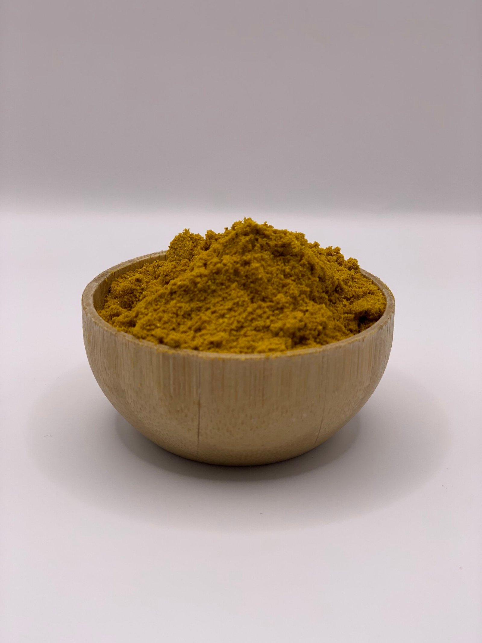 مرقة بيضاء بالكركم مرقة بيضاء بالكركم - الصورة 1